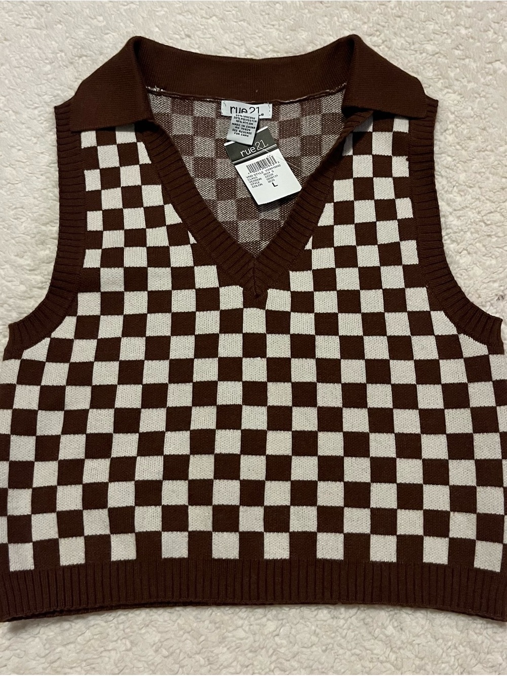 NWT Rue21 Brown & White Checker V-Neck Cropped Sweater Vest-(Medium fit)